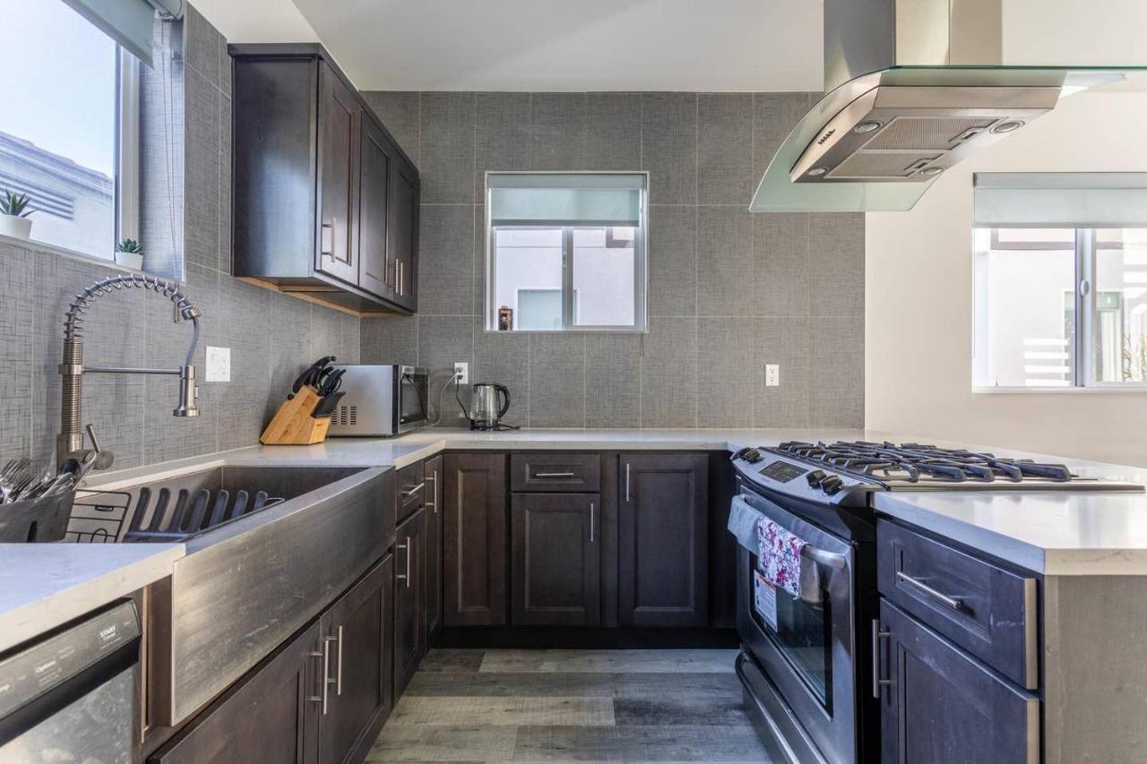 Cheerful 4br With Parking In East Hollywood Holiday home Los Angeles