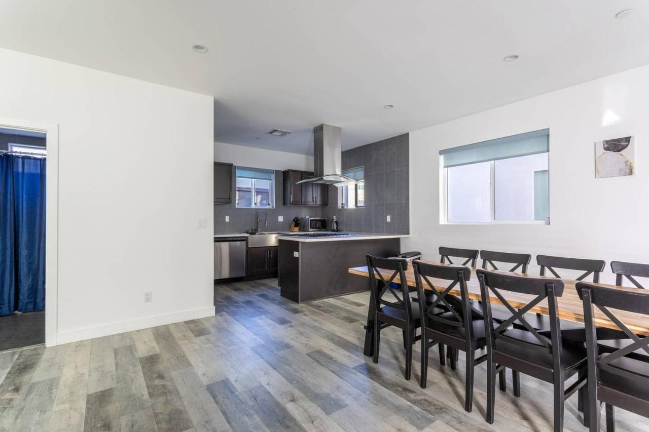 Holiday home Cheerful 4br With Parking In East Hollywood *