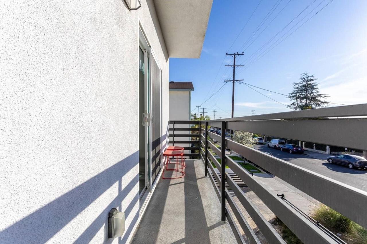 Cheerful 4br With Parking In East Hollywood Los Angeles