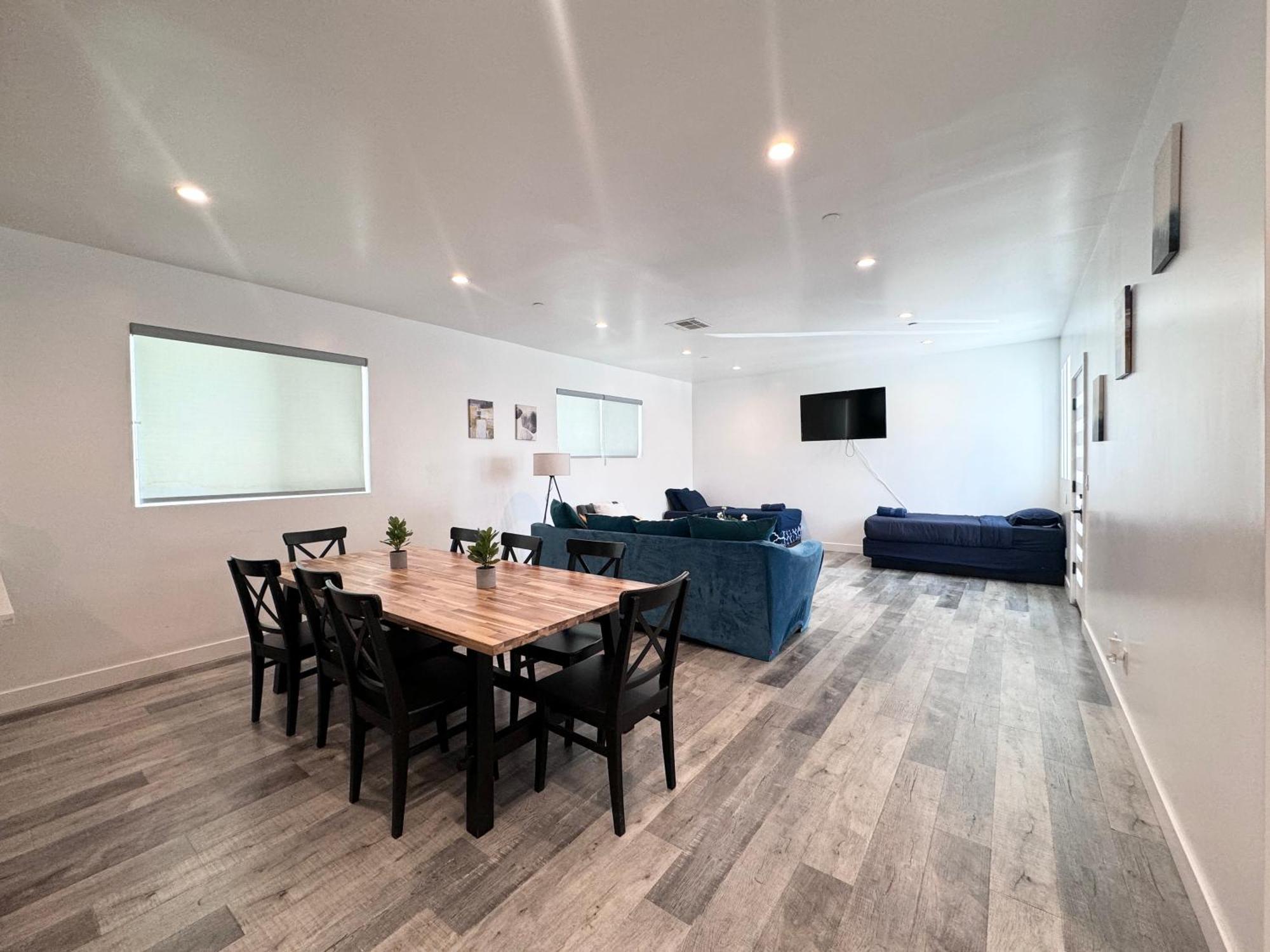 Cheerful 4br With Parking In East Hollywood * Los Angeles
