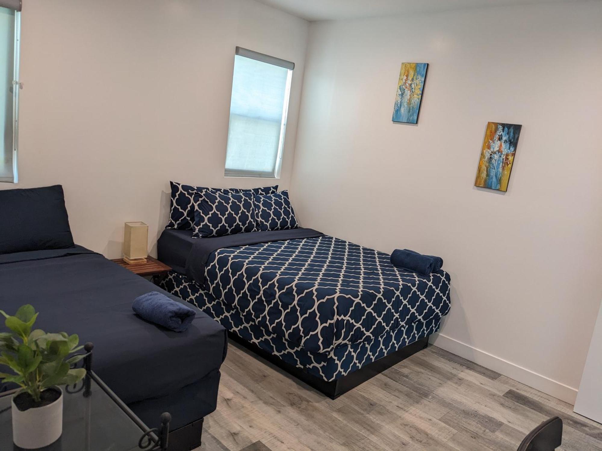 Cheerful 4br With Parking In East Hollywood Los Angeles